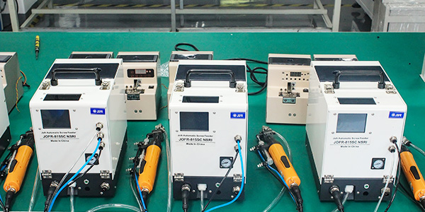 使用自動(dòng)鎖螺絲機(jī)要注意哪些方面？堅(jiān)豐電子告知您